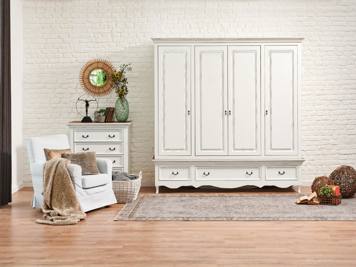 How To Choose The Perfect Wardrobe